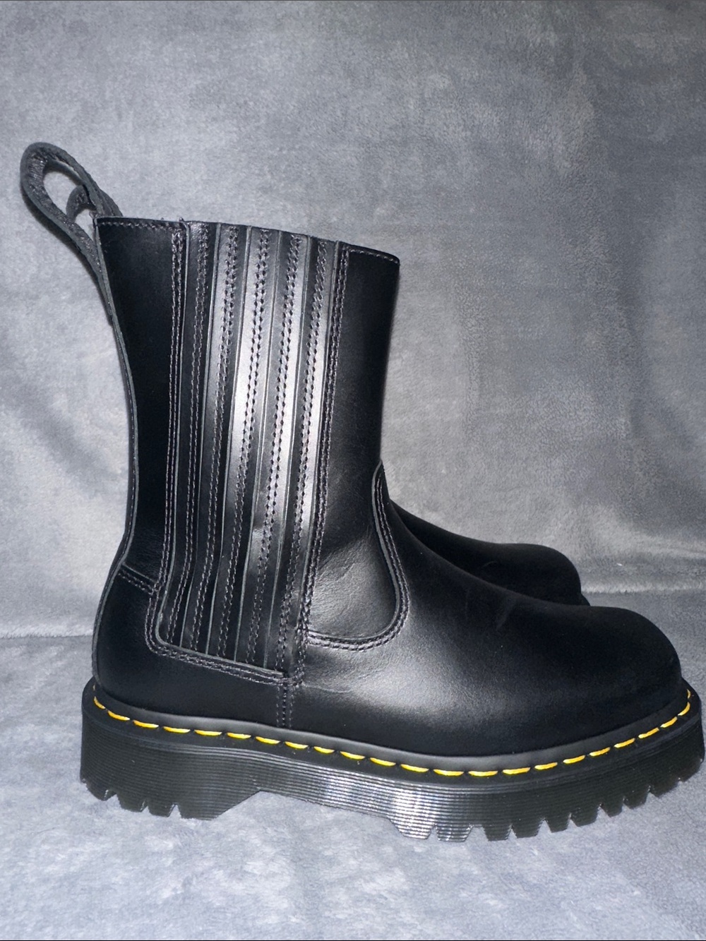NWOB Women’s Dr Martens Amaayah Lo Black Leather Boots - Size 8 - Picture 5 of 11